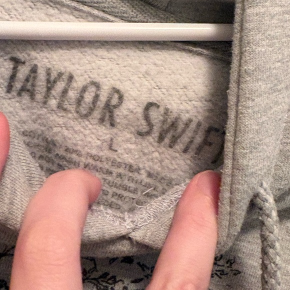 Taylor Swift Gray Sweatshirt - Picture 3 of 3